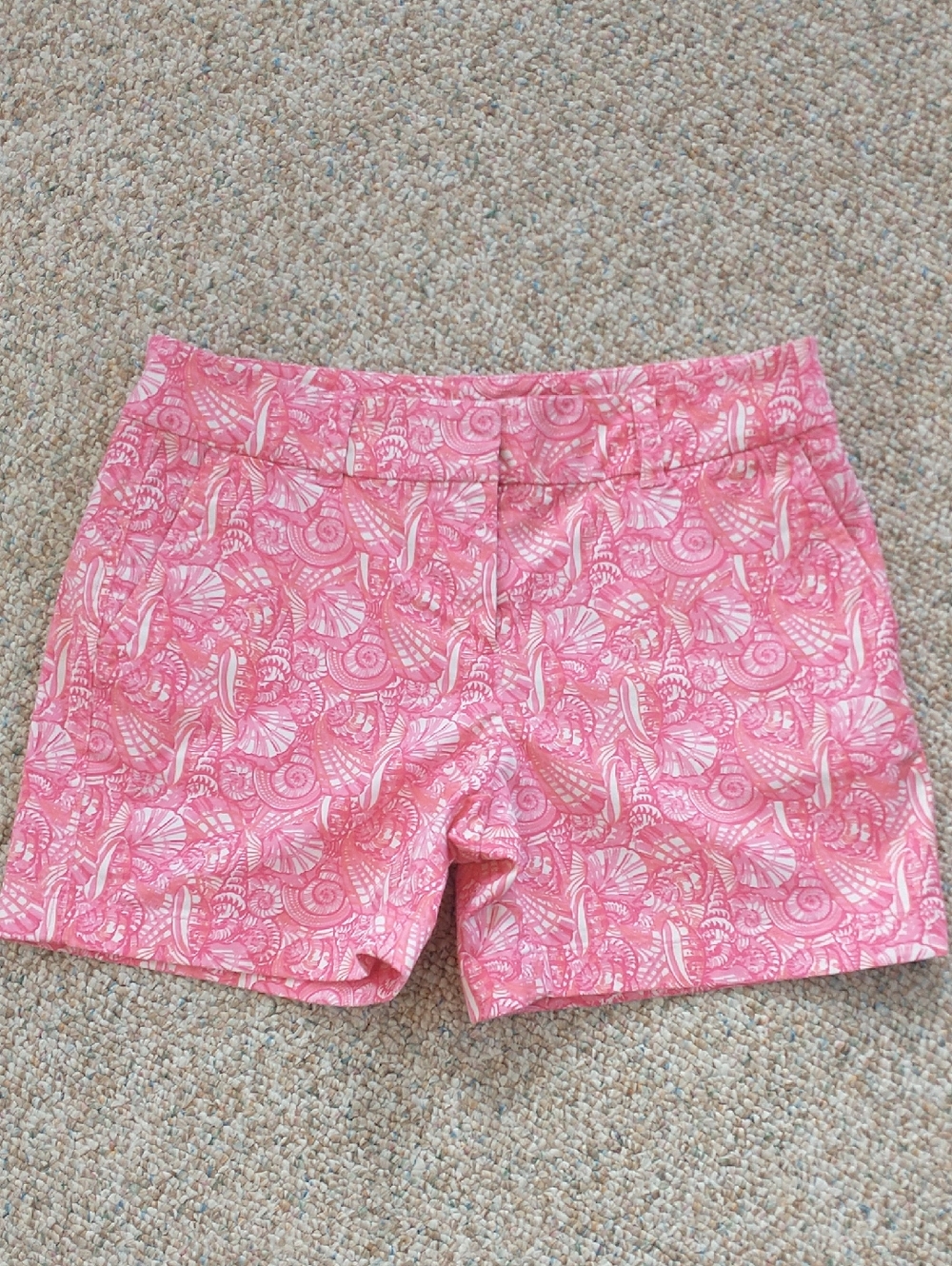 Vineyard Vines Seashell Print Shorts Size 6